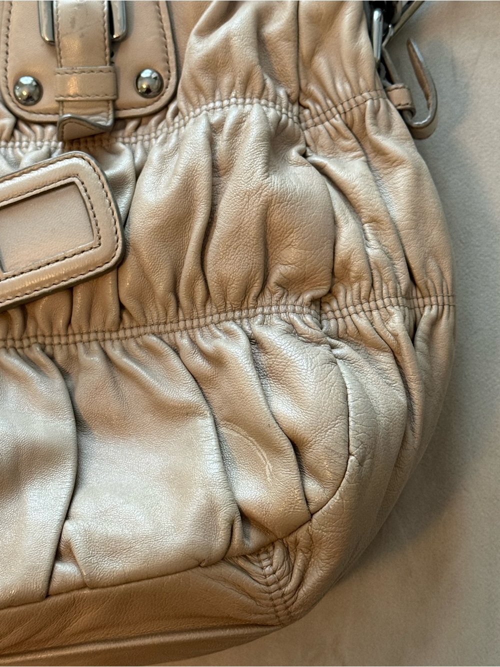Prada Nappa Gaufré Convertible Satchel Bag in Cameo Beige with Crossbody Strap - Picture 5 of 16
